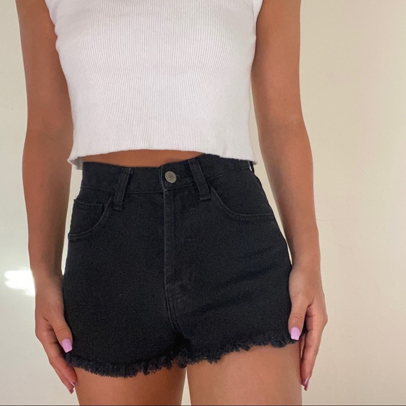 Brandy Melville Shorts - Picture 1 of 4